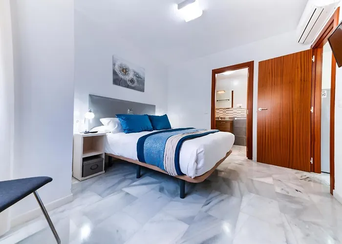 Holidays2Malaga Salitre Cerca Estacion Ave & Fibra Wifi